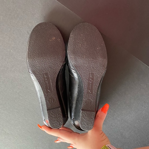 NWT American Eagle wedged heels - Picture 3 of 3